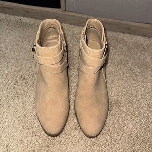 Women's Tan Ankle Boots